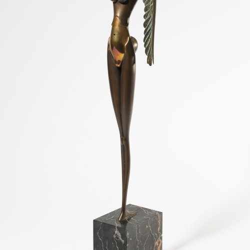 Paul Wunderlich*, Nike, Bronze