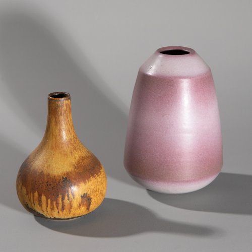 2 vases