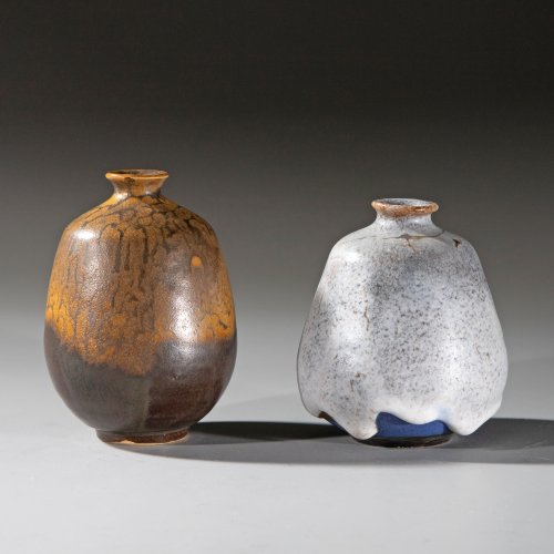 2 small vases