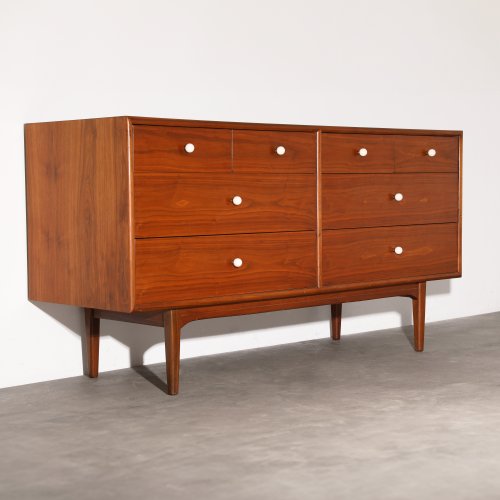 Sideboard in Walnuss