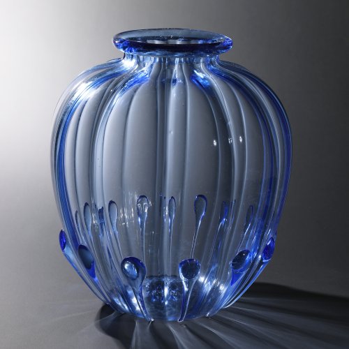 Vase with drips