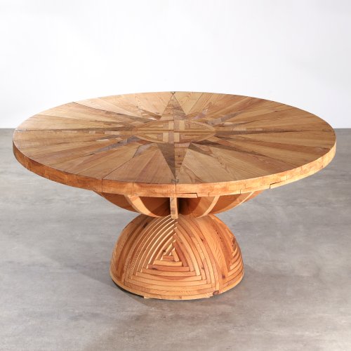 Dining table model Rosa dei Venti from the Mobili nella Valle series